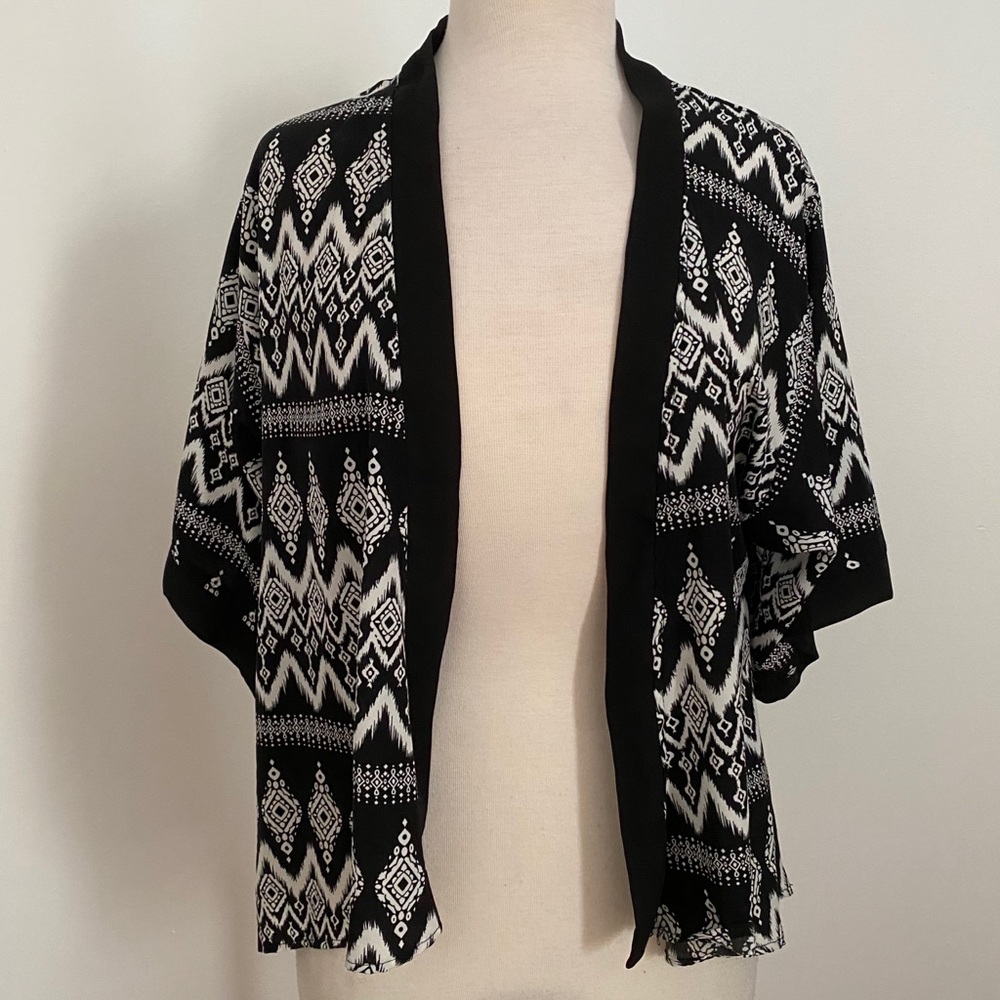 Monteau Kimono
